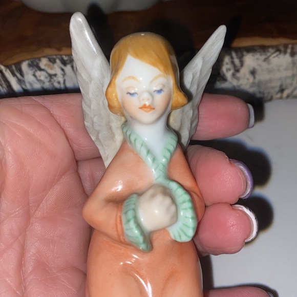 VTG Herend Hungary Pottery - Small Angel
Measures: 3.25" - Picture 4 of 4